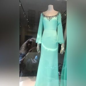 Dress used once